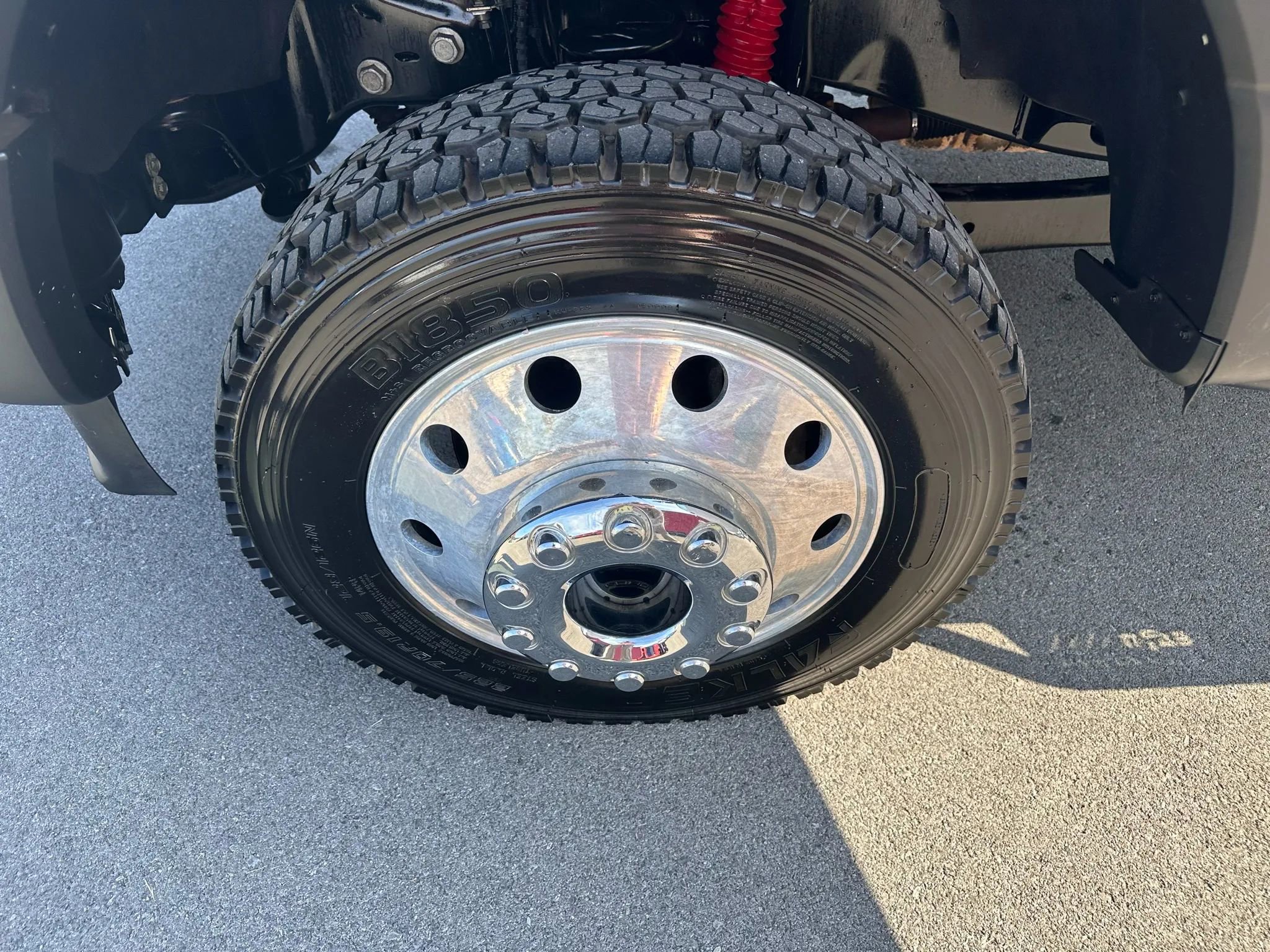 Used 2021 Ford F550 4x4 SuperCab Super Duty w/ XLT Value Package image 15