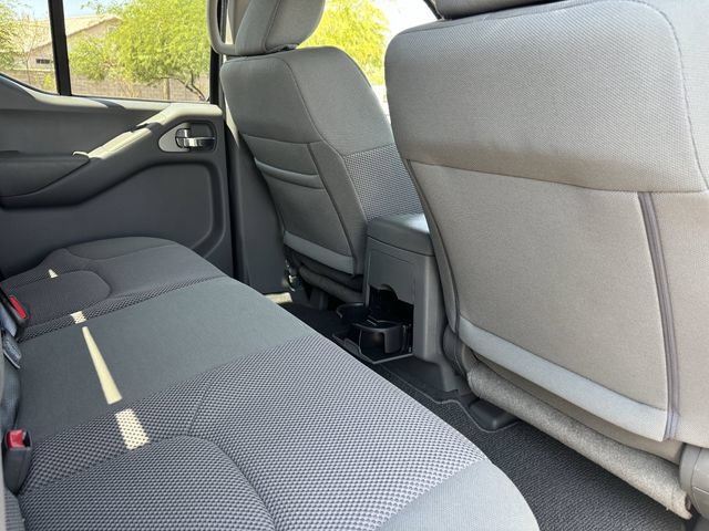 Used 2020 Nissan Frontier SV w/ Midnight Edition Floor Mats AWD/4WD image 13
