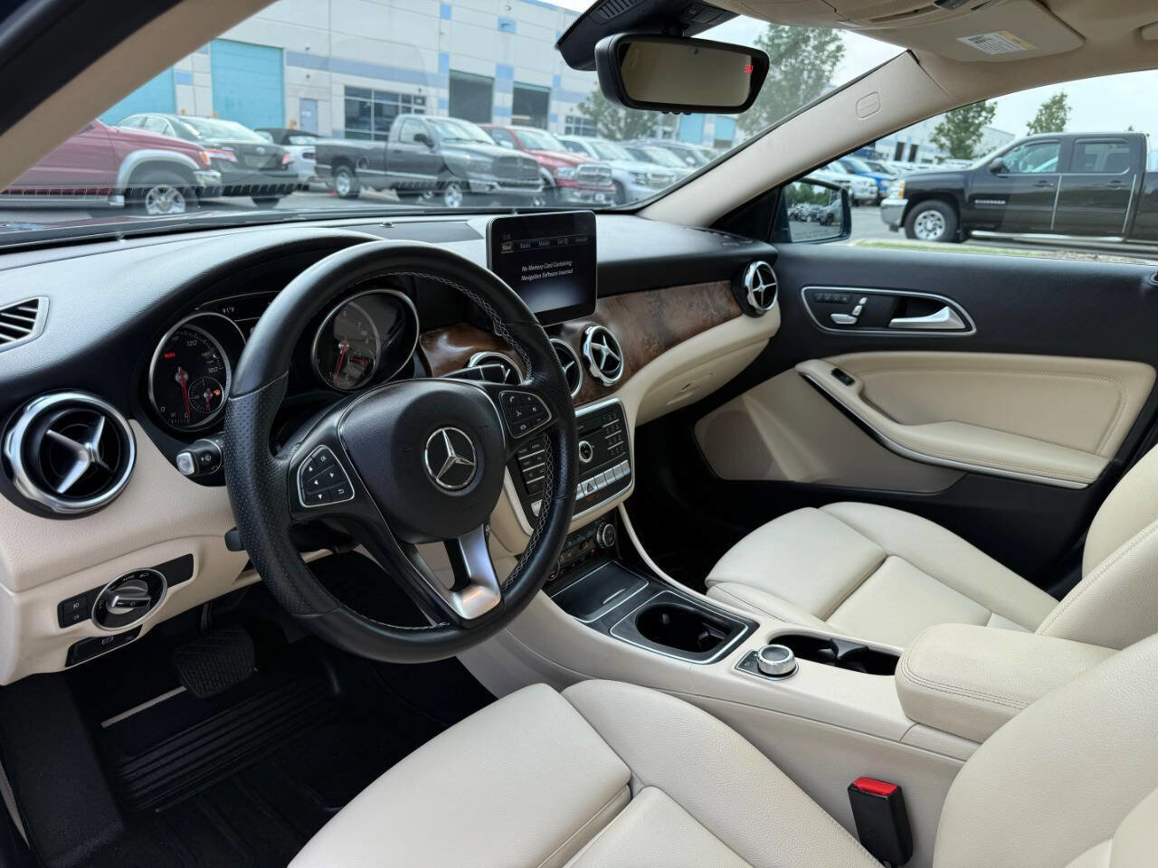 Used 2020 Mercedes-Benz GLA 250 4MATIC image 17