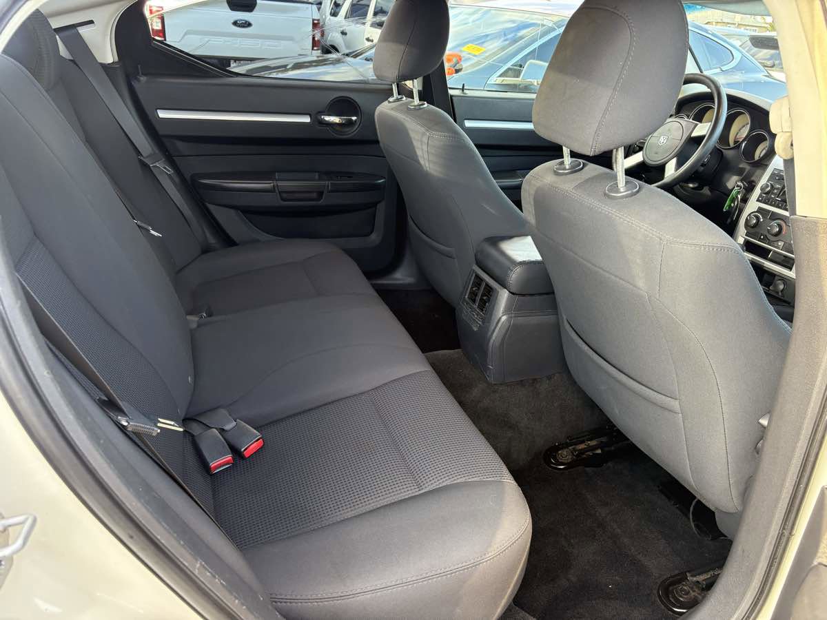 Used 2008 Dodge Charger SE RWD image 18
