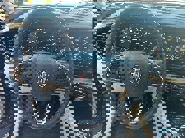 Used 2023 Buick Envision Avenir image 13