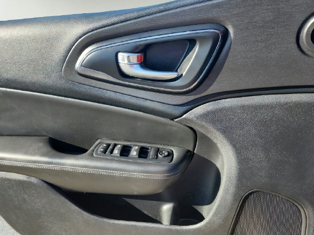 Used 2016 Chrysler 200 S w/ Navigation & Sound Group I FWD image 18