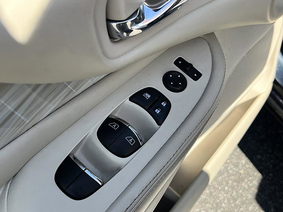 Used 2018 Nissan Murano SL w/ Moonroof Package FWD image 21