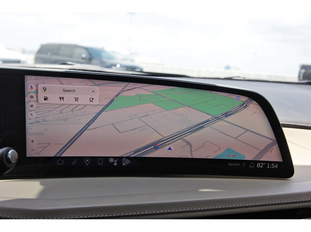 Used 2024 Cadillac XT4 Luxury w/ Cold Weather Package FWD image 23