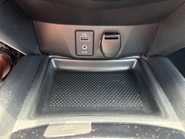 Used 2017 Nissan Rogue SV AWD/4WD image 18
