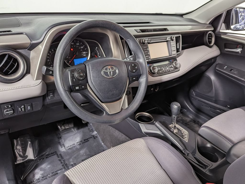 Used 2014 Toyota RAV4 XLE AWD/4WD image 15