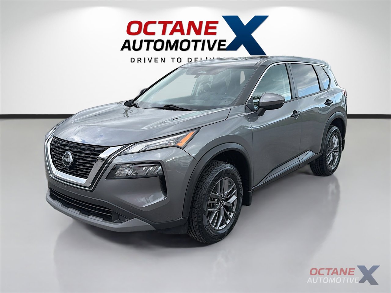 Used 2022 Nissan Rogue S AWD/4WD image 3