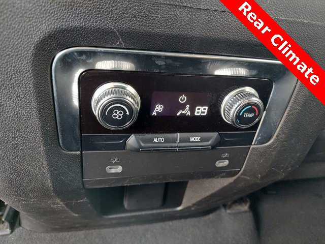 Used 2023 GMC Yukon SLE image 18