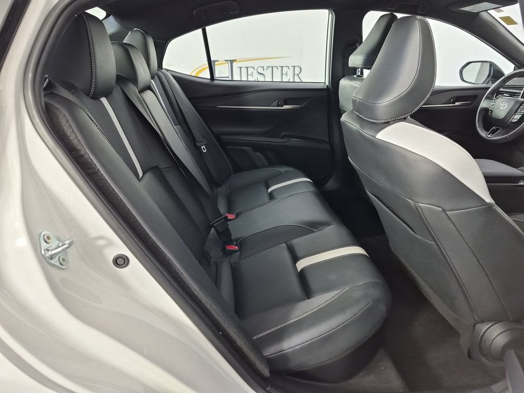 Used 2025 Toyota Camry SE FWD image 34