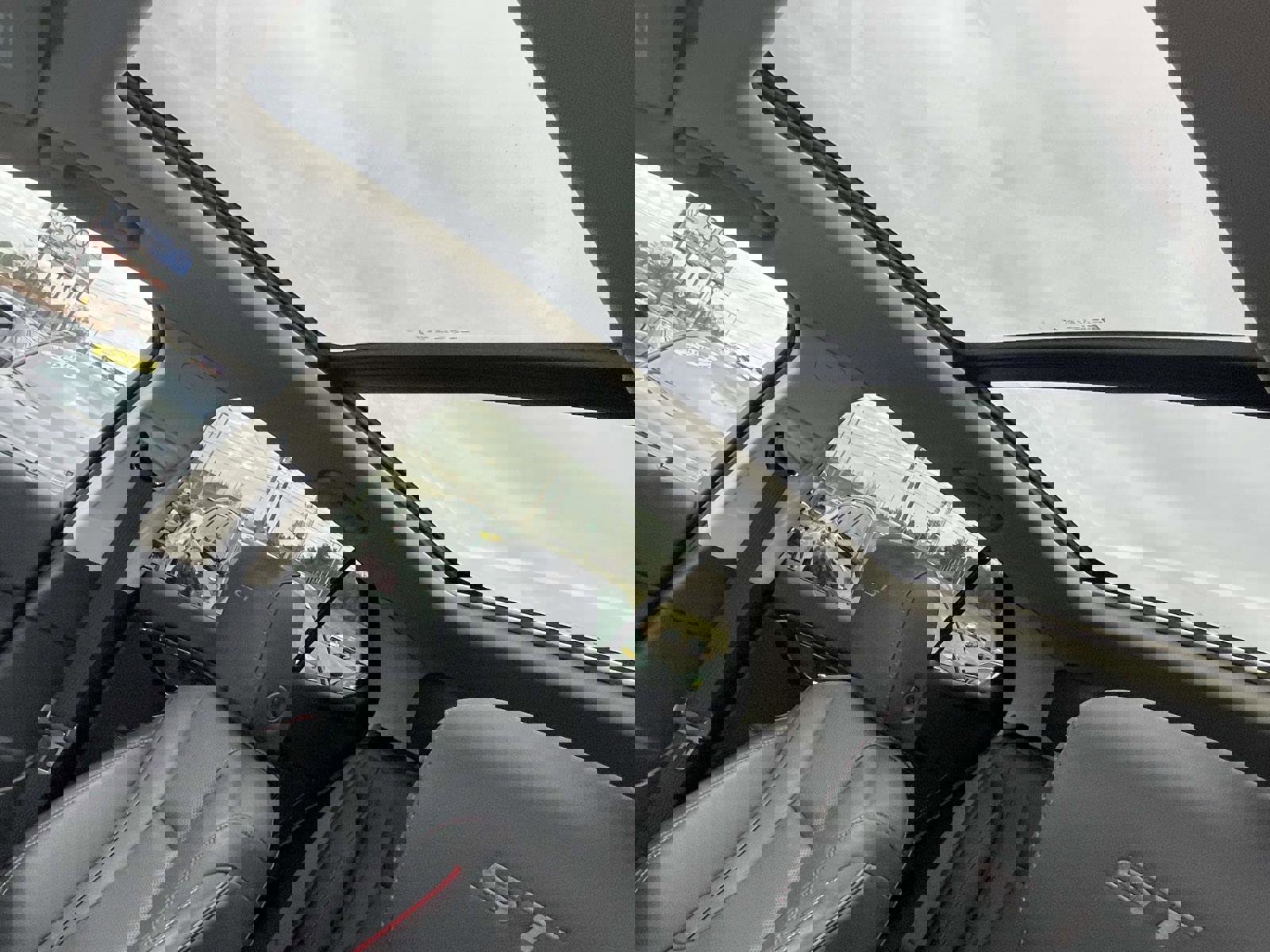 Used 2023 Buick Envision Essence w/ Sport Touring Package image 21