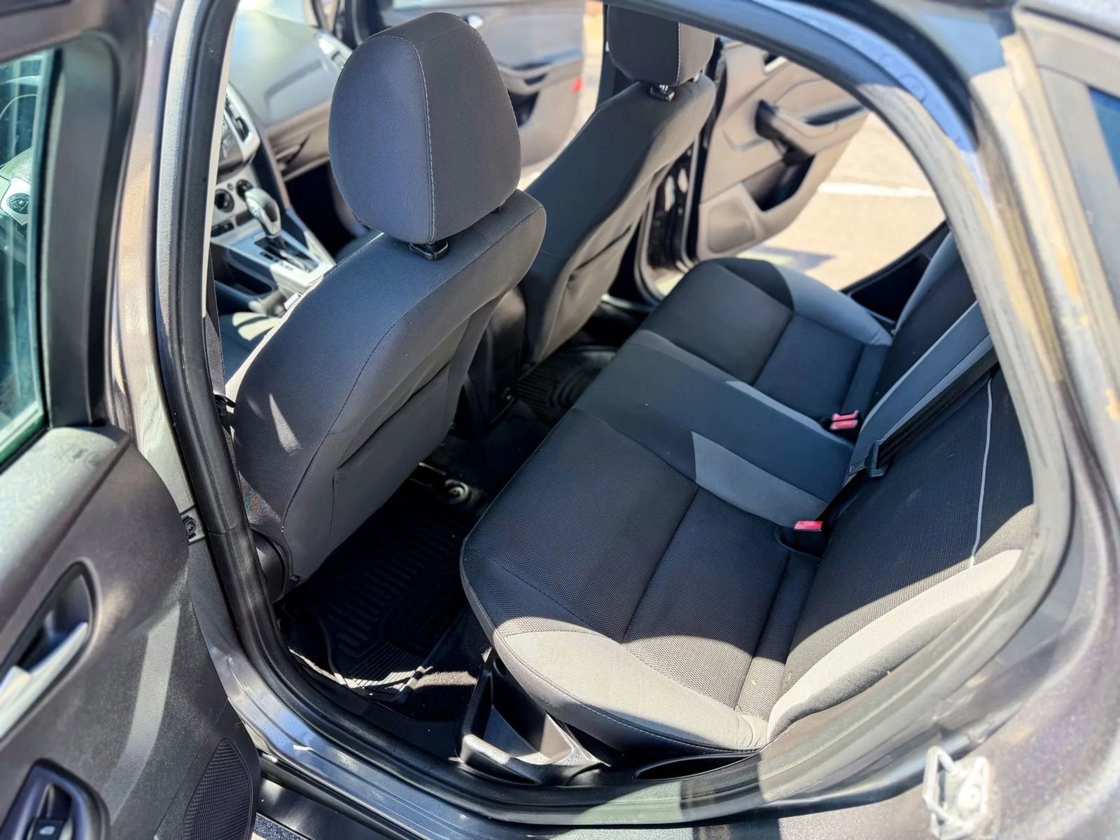 Used 2014 Ford Focus SE image 8