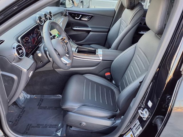 Used 2025 Mercedes-Benz GLC 300 image 14