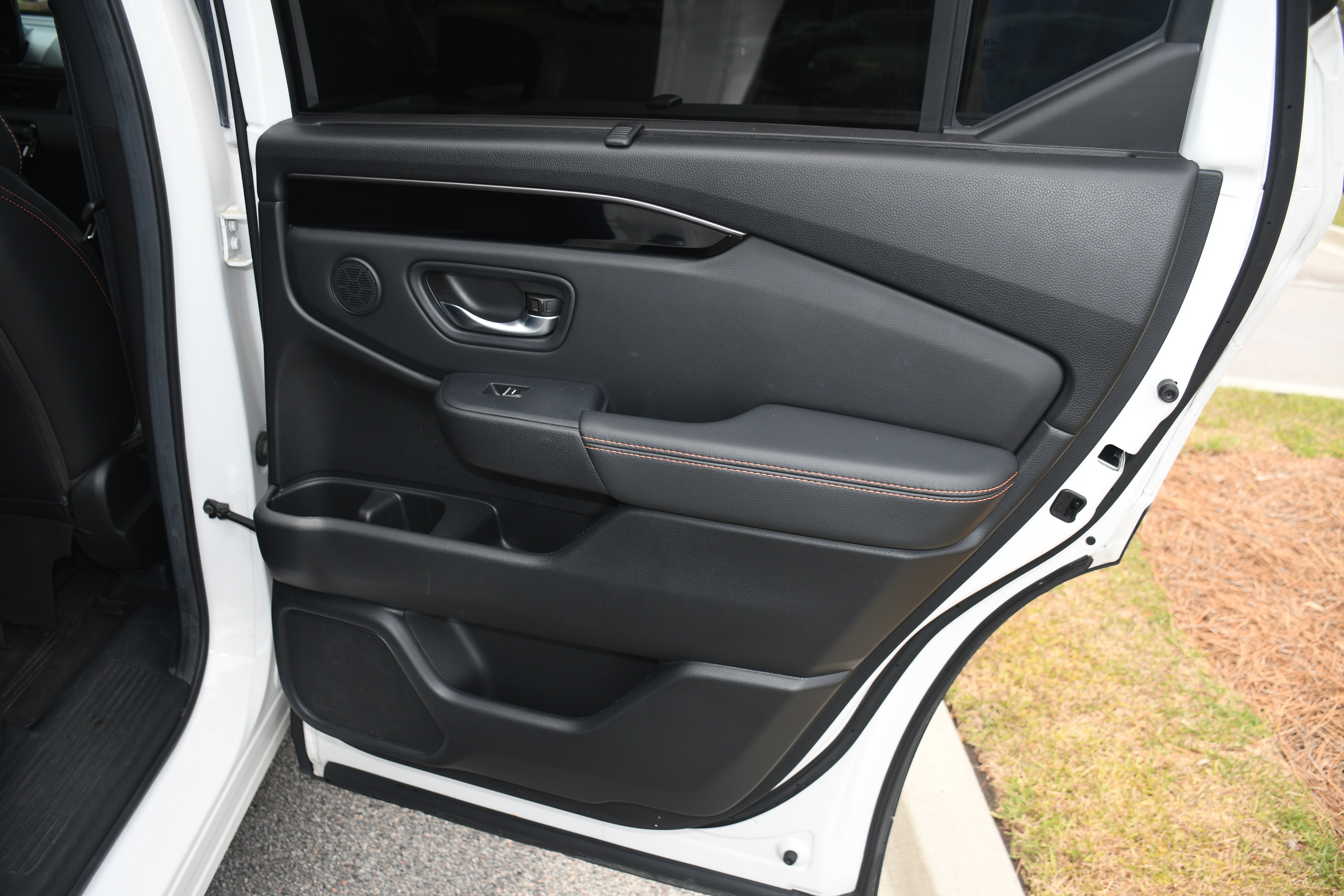 Used 2025 Honda Pilot TrailSport image 21