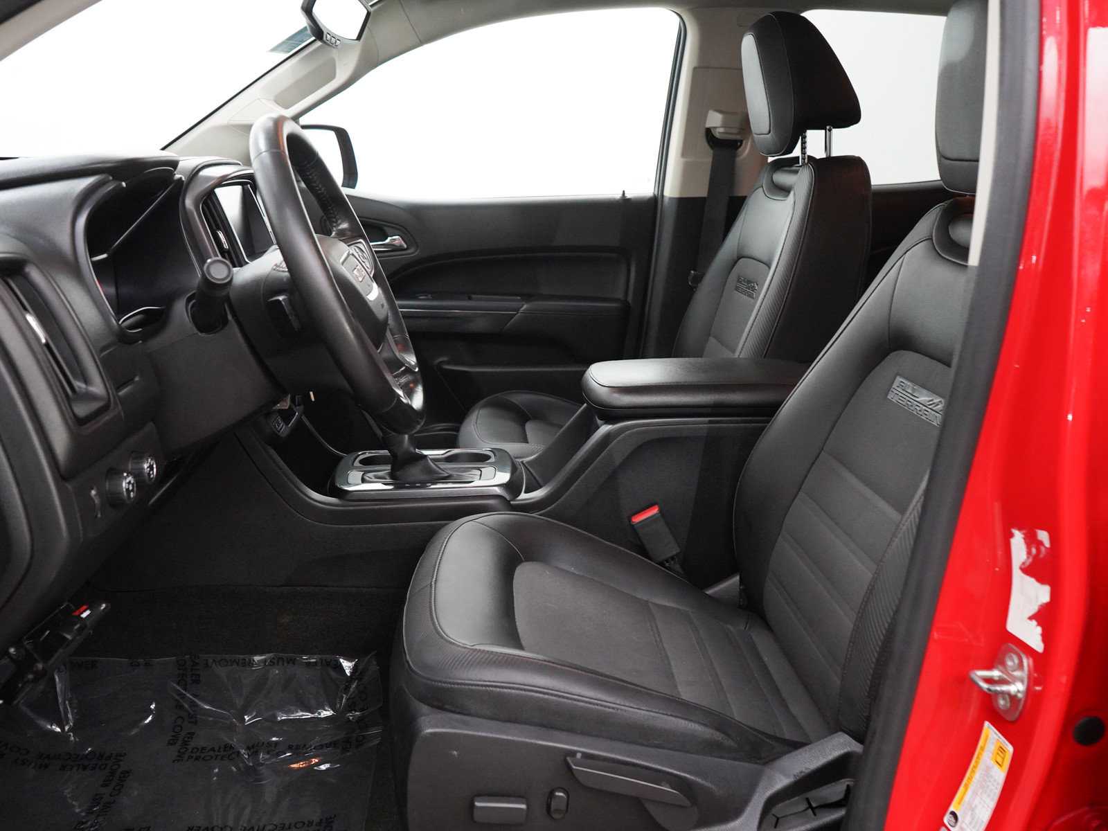 Used 2015 GMC Canyon SLE AWD/4WD image 19