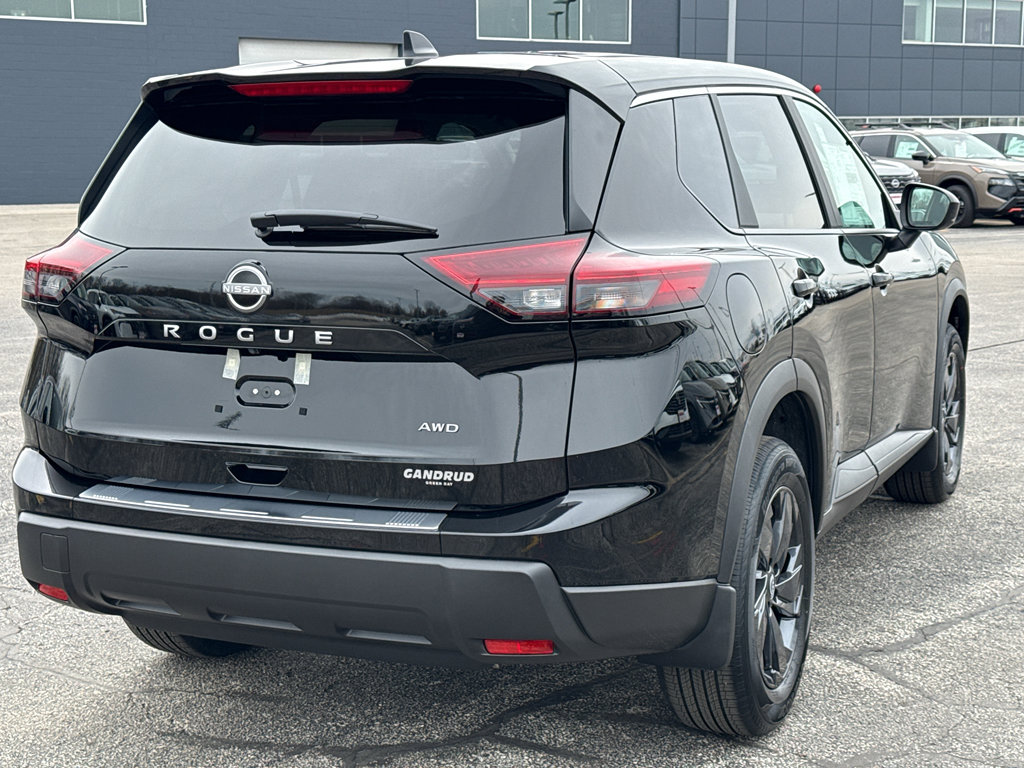 New 2026 Nissan Rogue SV image 5