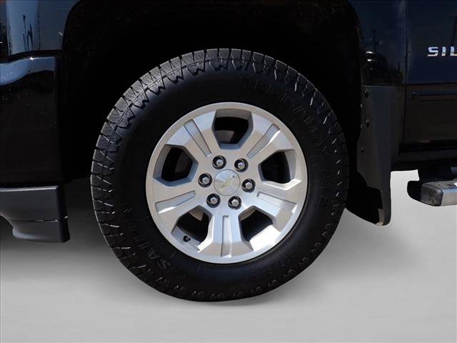 Used 2017 Chevrolet Silverado 1500 LT w/ All Star Edition AWD/4WD image 8