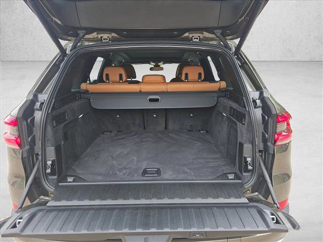 Used 2022 BMW X5 sDrive40i w/ Luxury Seating Package image 6