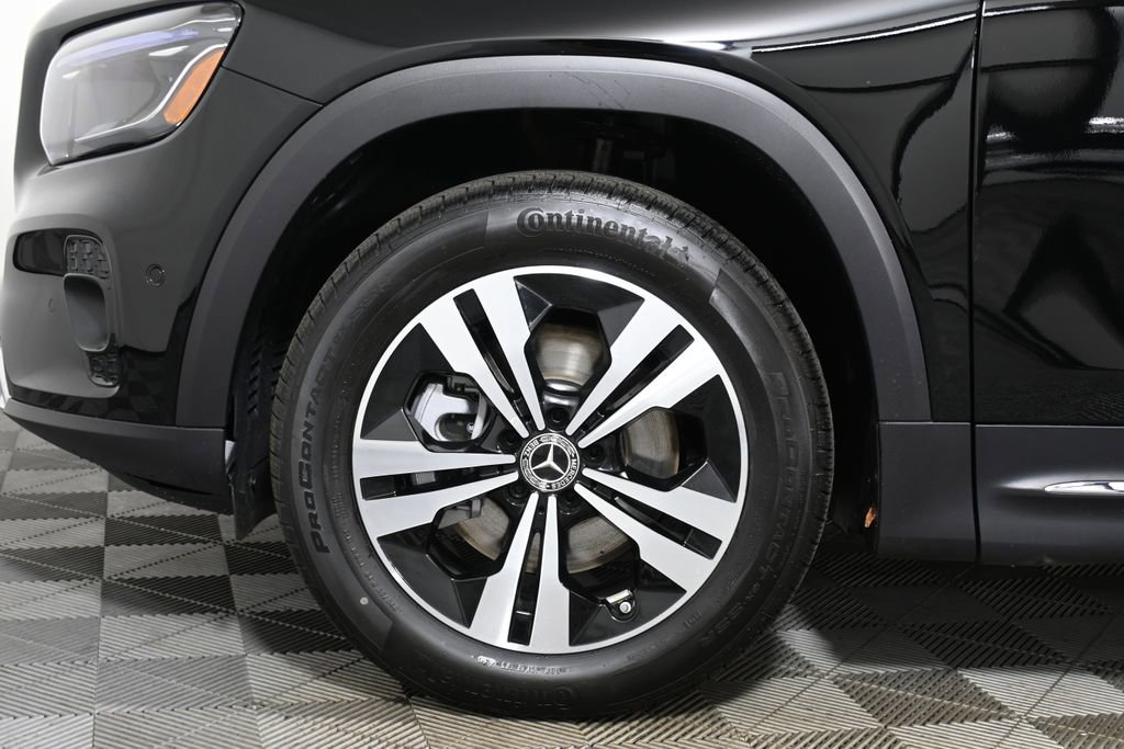 Certified 2026 Mercedes-Benz GLB 250 4MATIC image 11