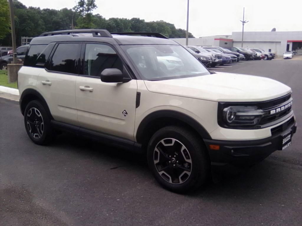 Used 2024 Ford Bronco Sport Outer Banks w/ Tech Package