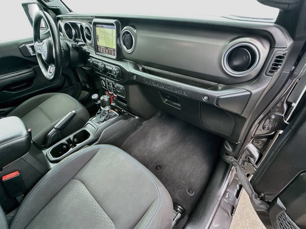 Used 2023 Jeep Wrangler Unlimited Rubicon 4xe w/ Cold Weather Group AWD/4WD image 37