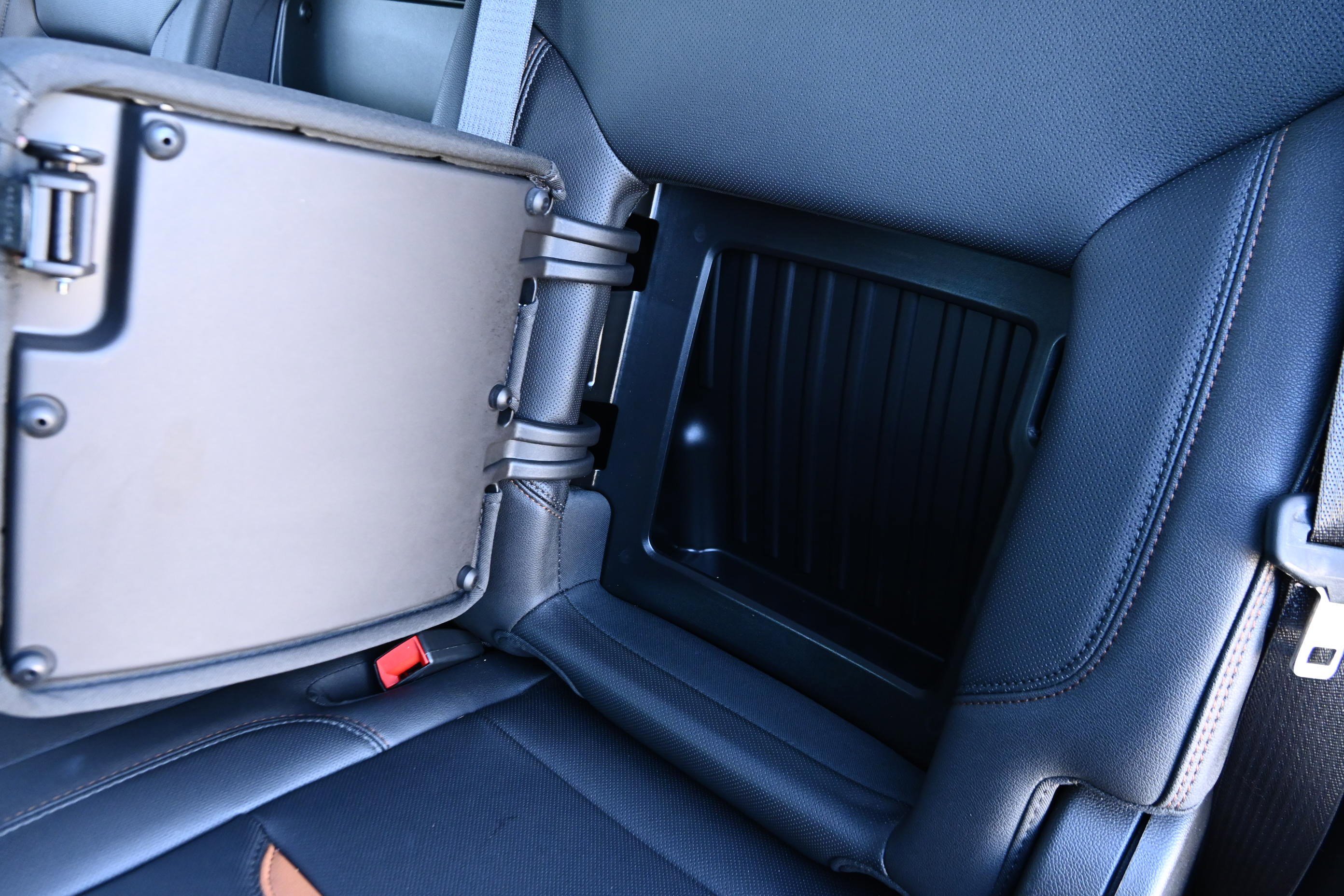 Used 2024 GMC Sierra 2500 AT4 w/ AT4 Premium Plus Package image 46