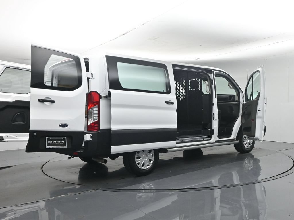 Certified 2025 Ford Transit 250 Low Roof w/ Exterior Upgrade Package RWD image 27