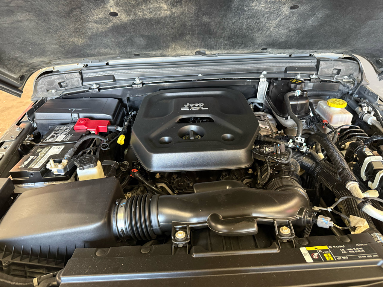 Used 2020 Jeep Wrangler Unlimited Sahara image 21