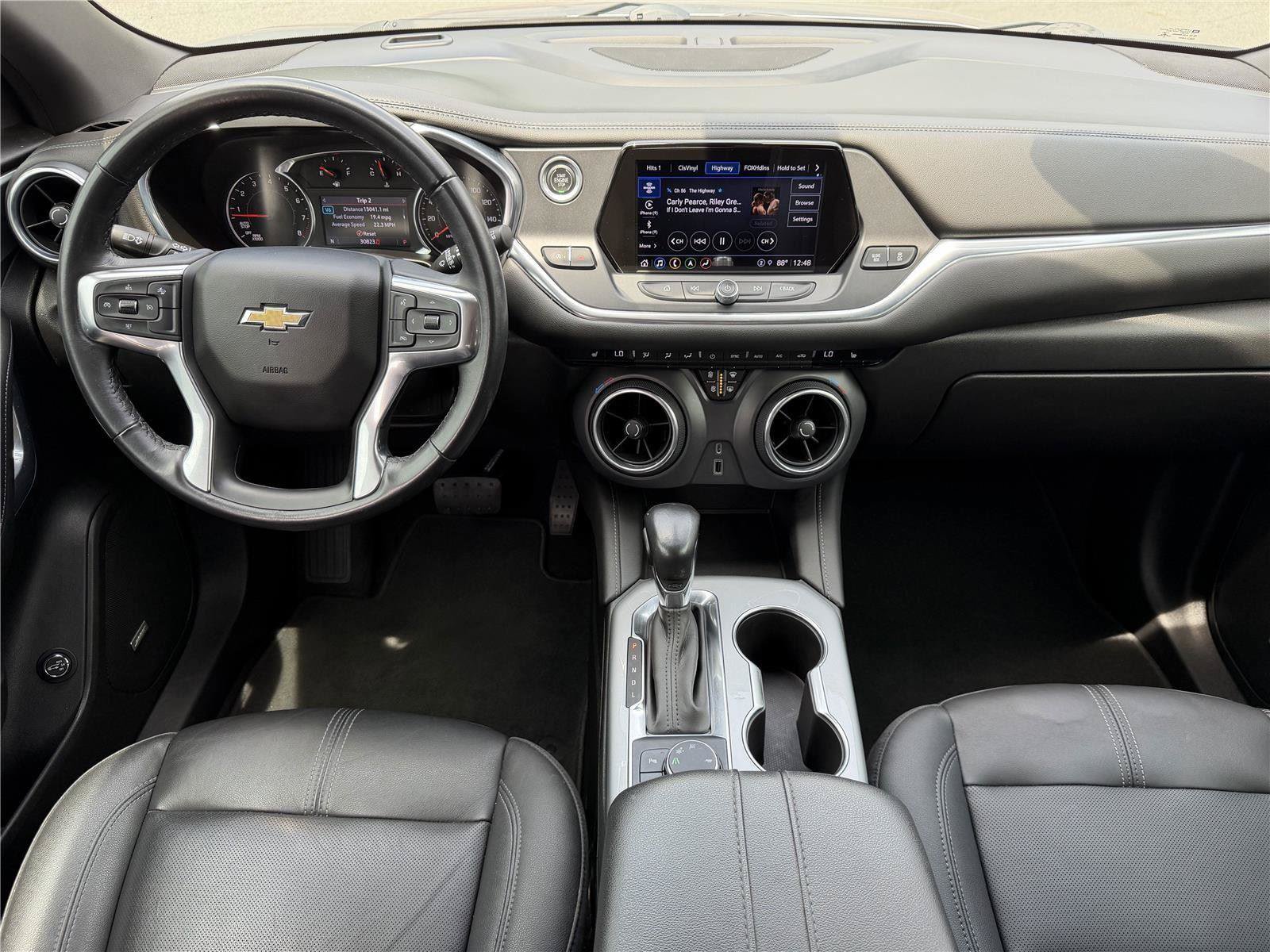 Used 2021 Chevrolet Blazer LT w/ Sound & Technology Package FWD image 9