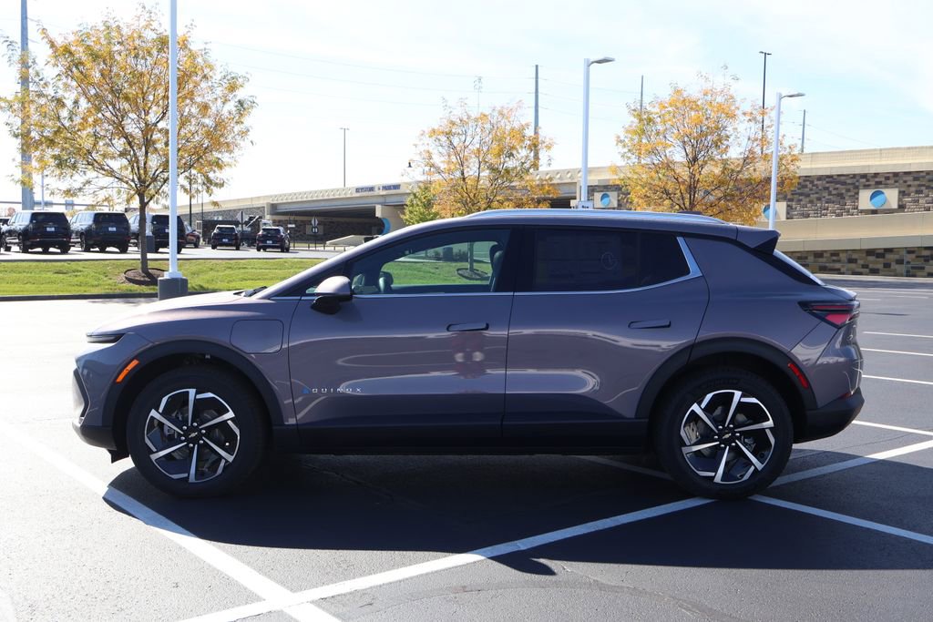 New 2026 Chevrolet Equinox EV LT image 4