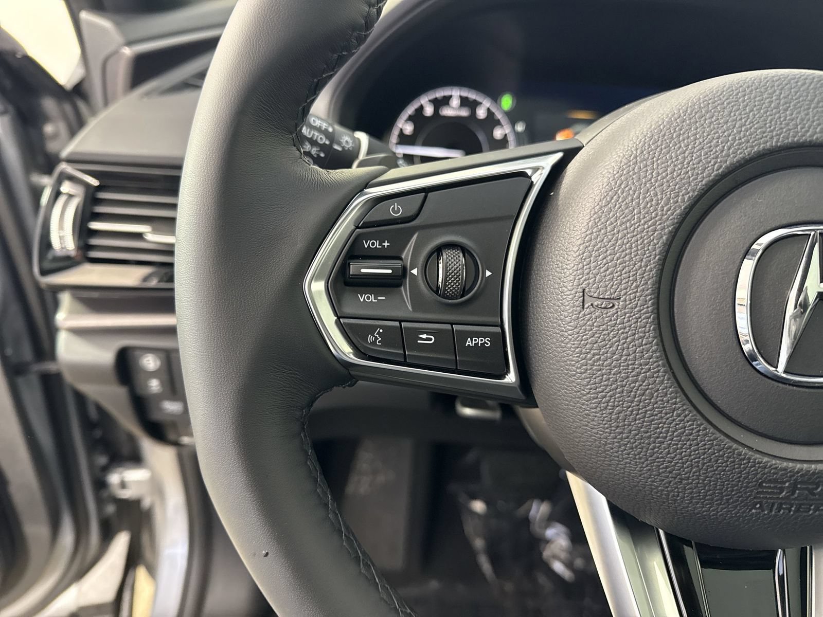 Used 2026 Acura RDX SH-AWD image 12