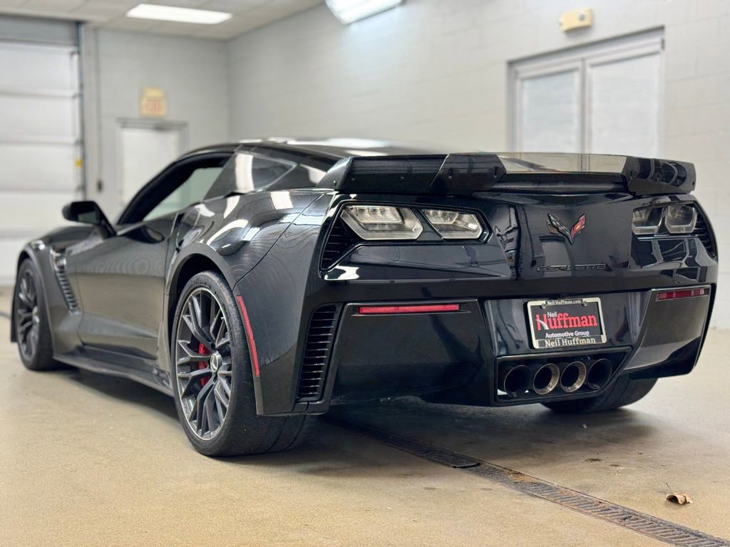 Used 2017 Chevrolet Corvette Z06 w/ Z07 Performance Package image 8