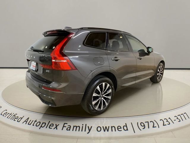 Used 2025 Volvo XC60 B5 Core AWD/4WD image 5