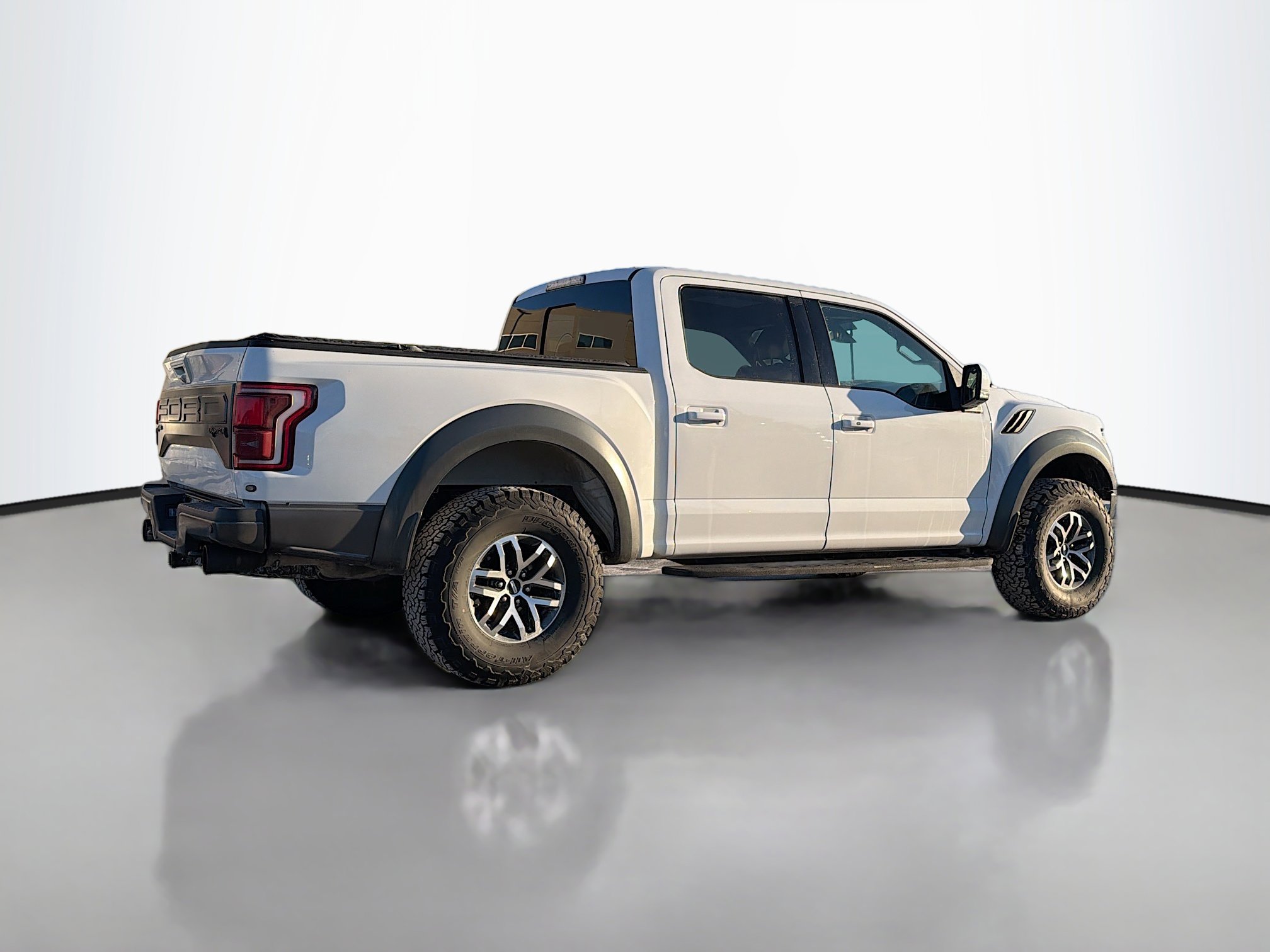 Used 2018 Ford F150 Raptor w/ Equipment Group 802A Luxury video 2