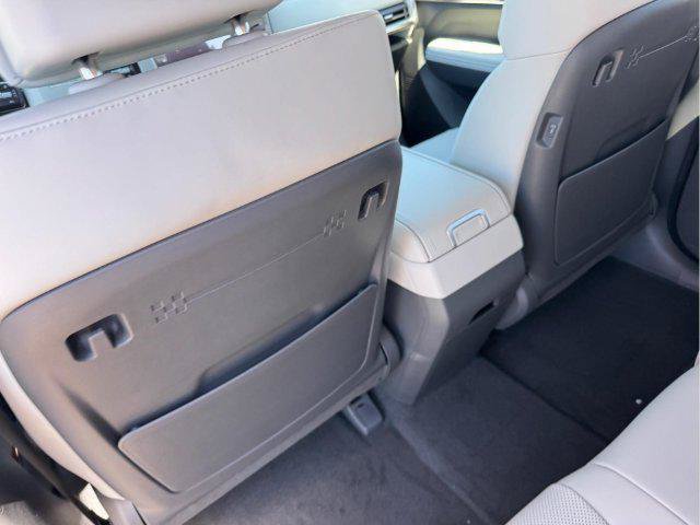New 2027 Hyundai Santa Fe SEL AWD/4WD image 16