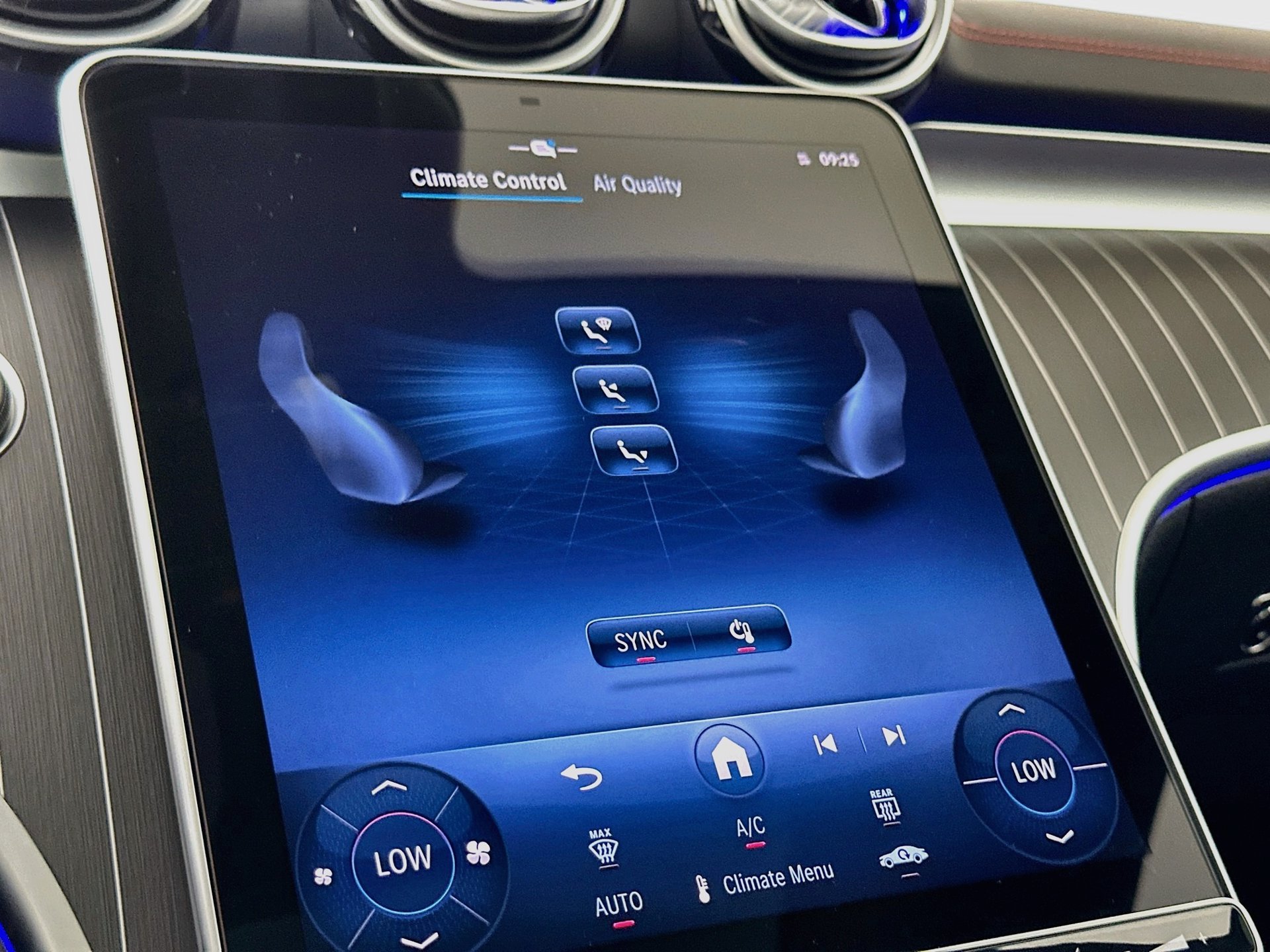 New 2027 Mercedes-Benz CLE 53 AMG 4MATIC Coupe image 17