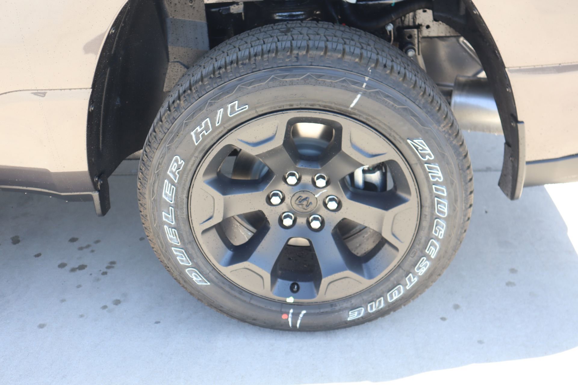 New 2026 RAM 1500 Express image 17