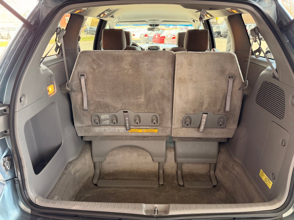 Used 2006 Toyota Sienna CE FWD image 14