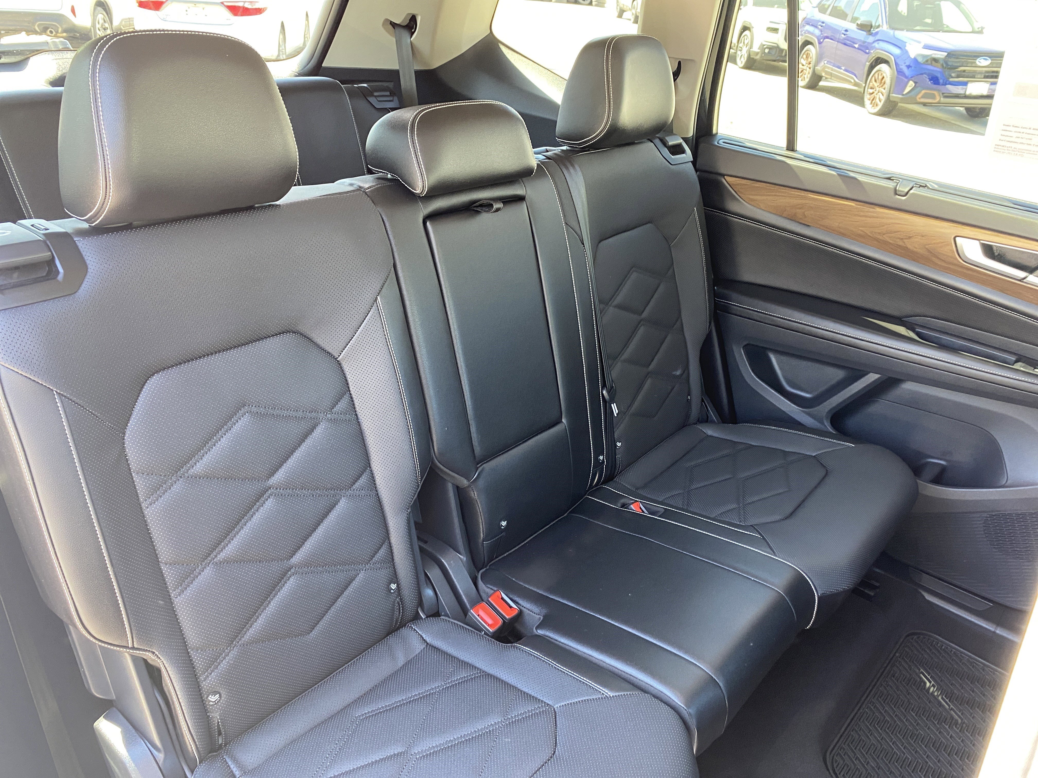 Used 2024 Volkswagen Atlas SE AWD/4WD image 21