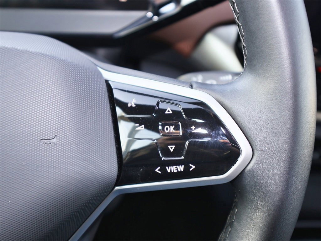 Certified 2024 Volkswagen ID.4 Standard image 25