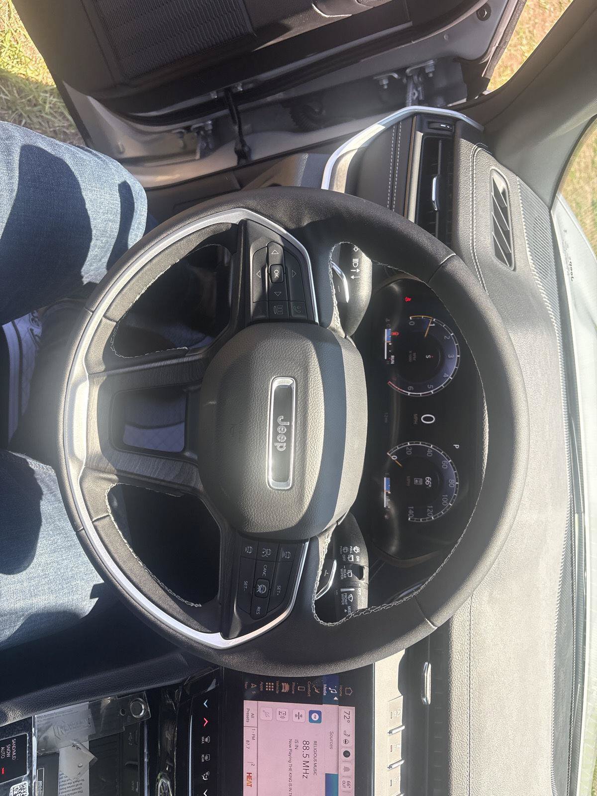 New 2026 Jeep Grand Cherokee L 4WD image 18