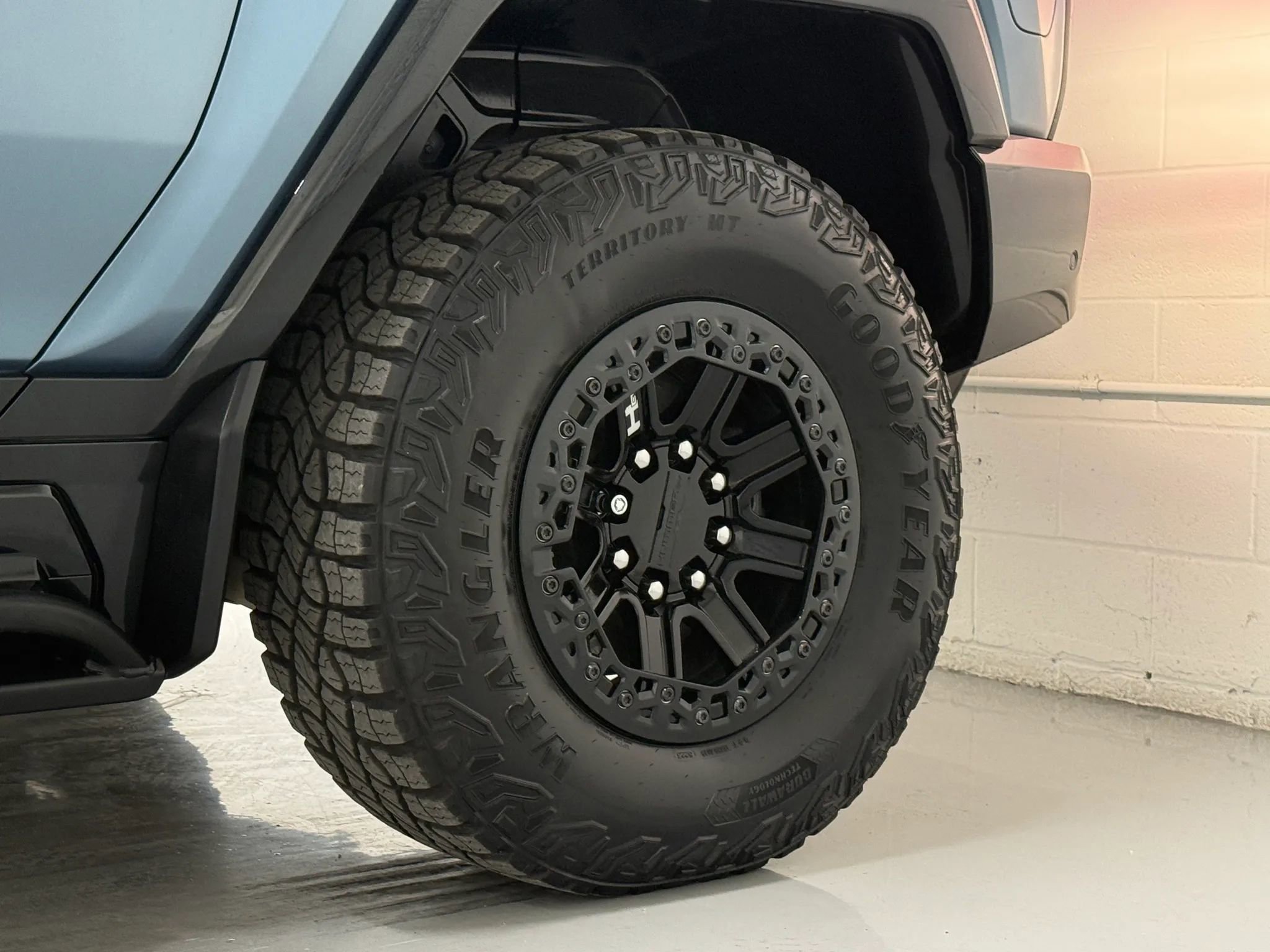 Used 2024 GMC Hummer EV 3X w/ Omega Edition image 47