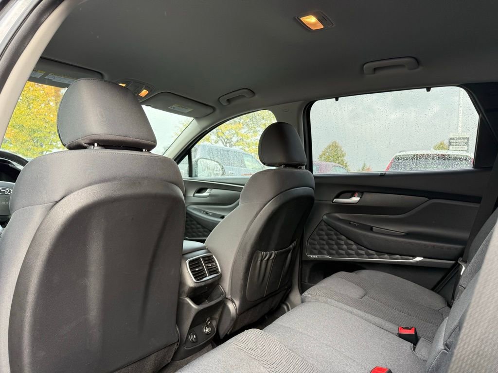 Used 2019 Hyundai Santa Fe SEL image 16