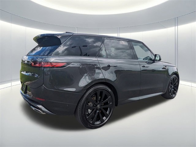 New 2025 Land Rover Range Rover Sport Dynamic SE image 2