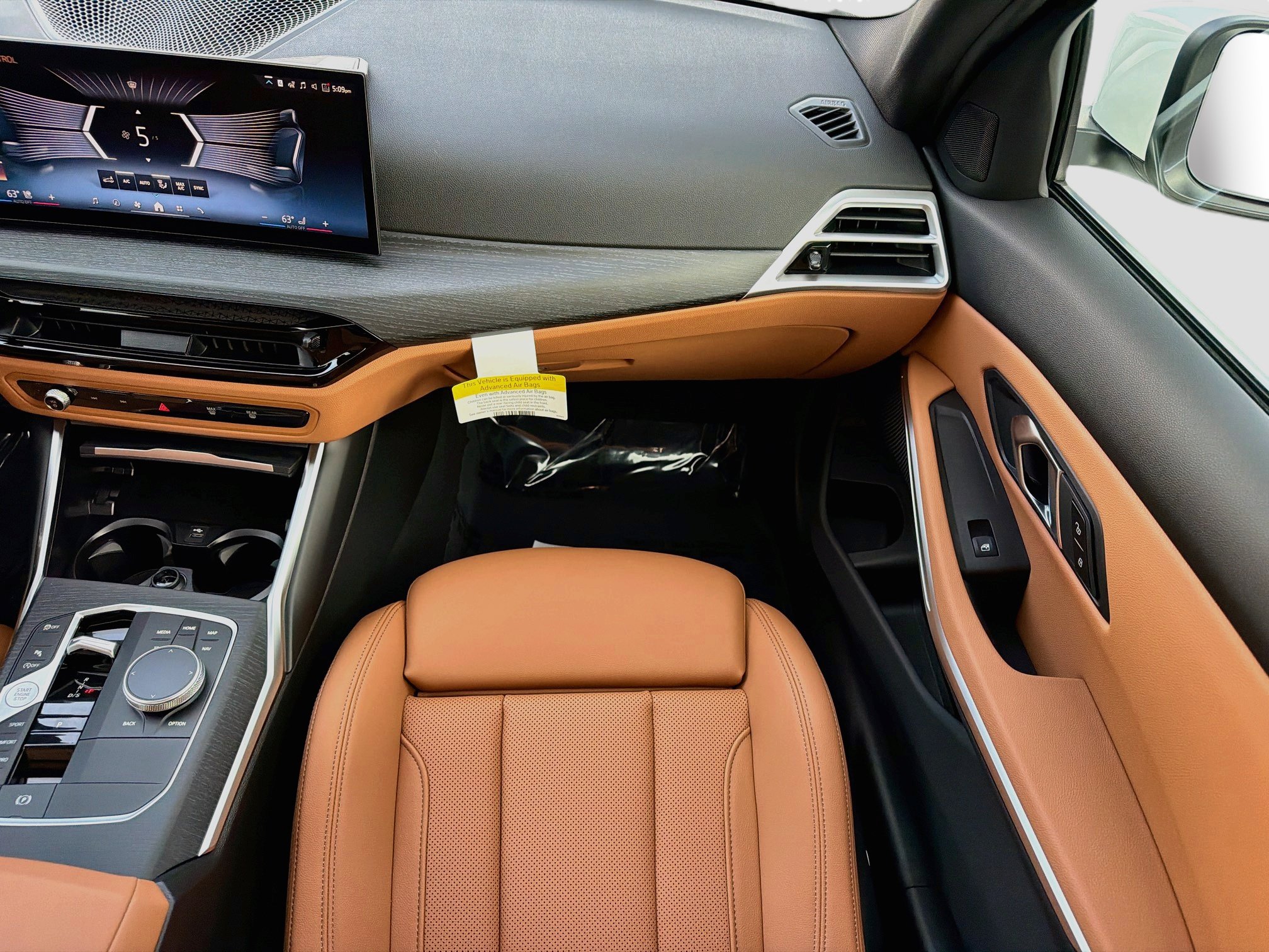 New 2026 BMW 330i Sedan w/ Premium Package RWD image 18