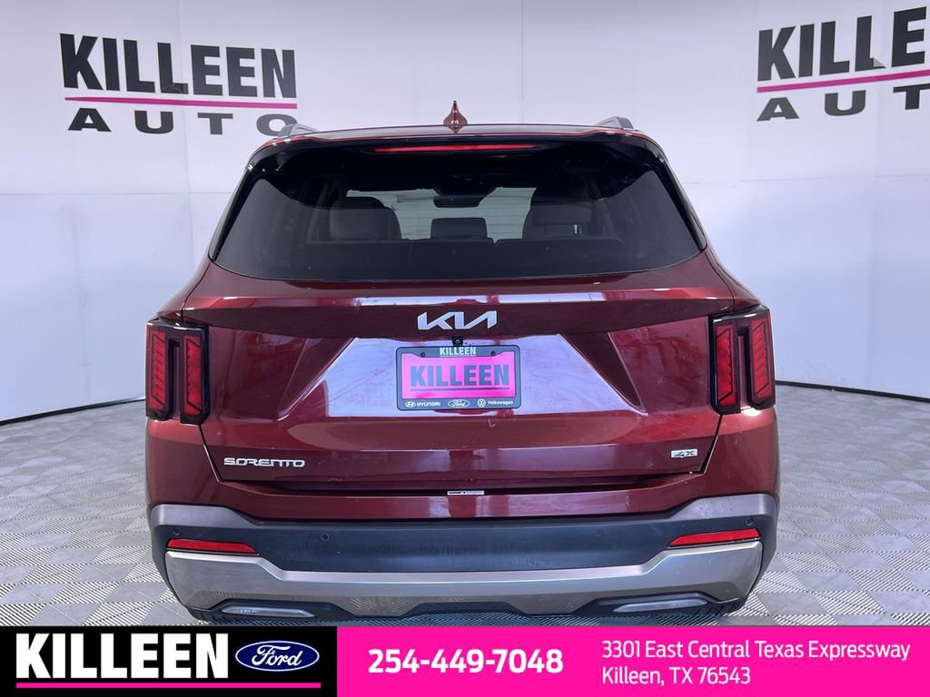 Used 2024 Kia Sorento S w/ Panoramic Sunroof Package image 7