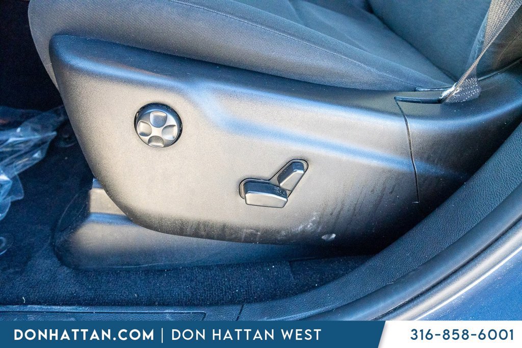 Used 2021 Dodge Durango SXT AWD/4WD image 17