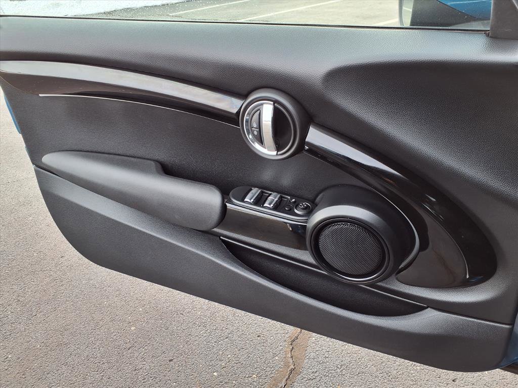 Used 2024 MINI Cooper S image 19