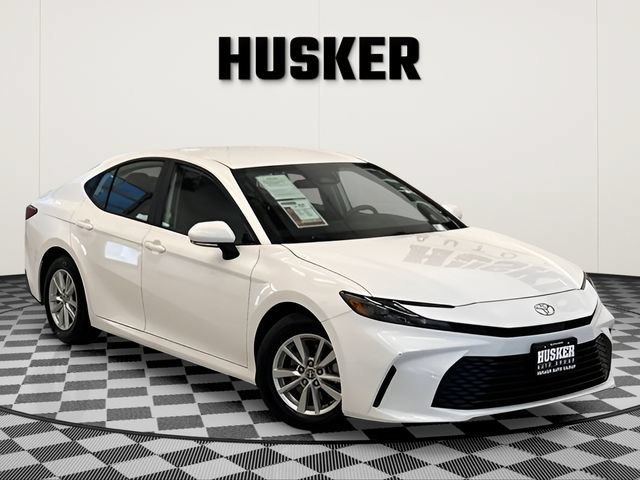 Used 2025 Toyota Camry LE FWD image 19