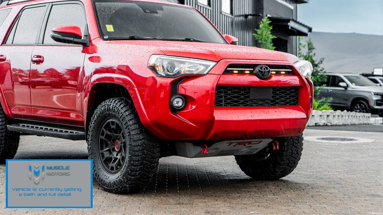 Used 2022 Toyota 4Runner SR5 Premium w/ 4Runner Black Package (TMS) RWD image 7