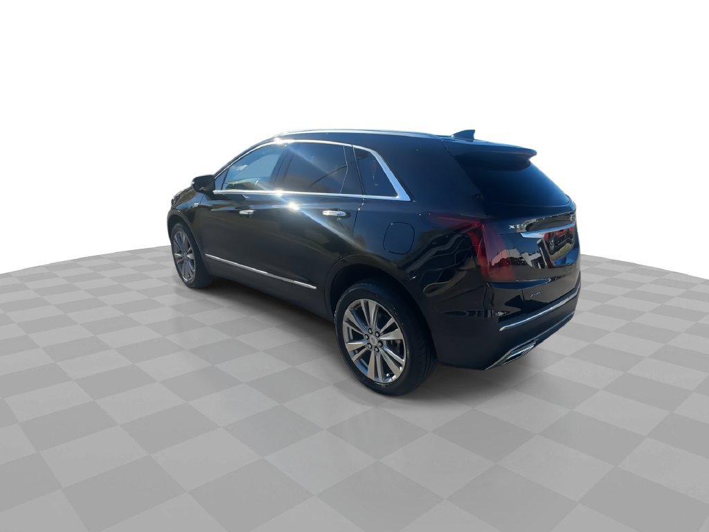 Used 2024 Cadillac XT5 Premium Luxury AWD/4WD image 2